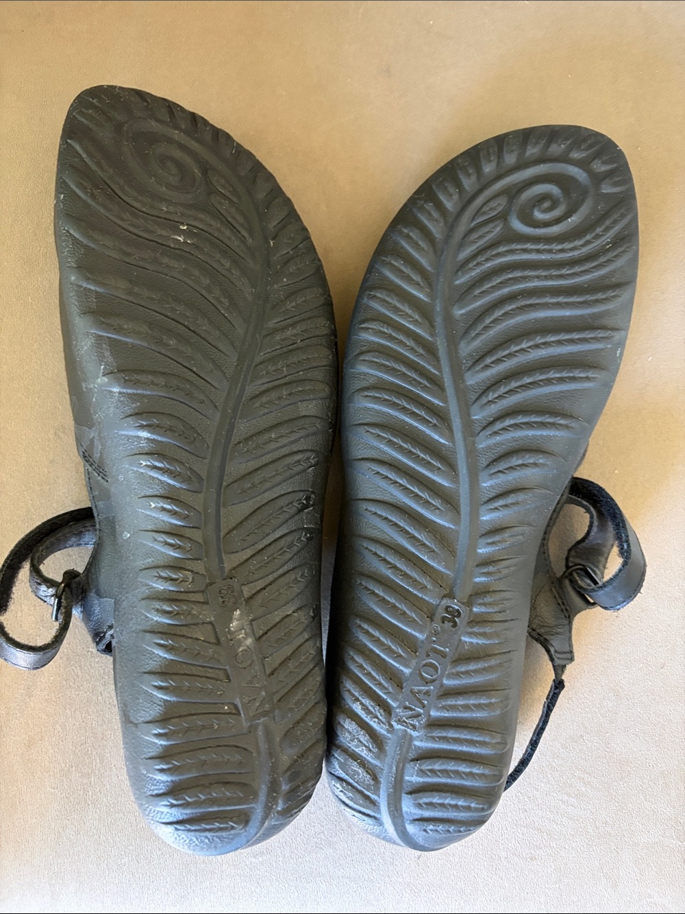 Naot Arataki Leather Shoes - Picture 6 of 7